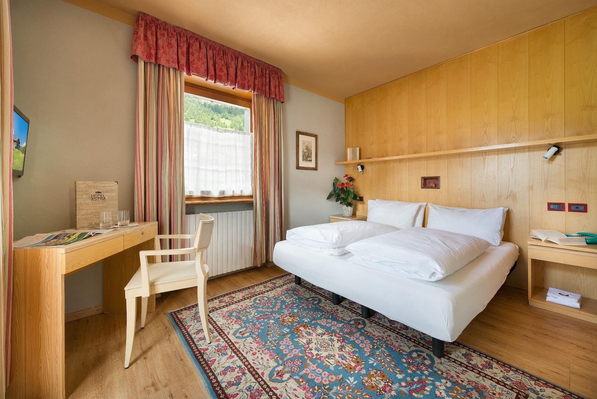 Hotel Astra Livigno Exterior photo